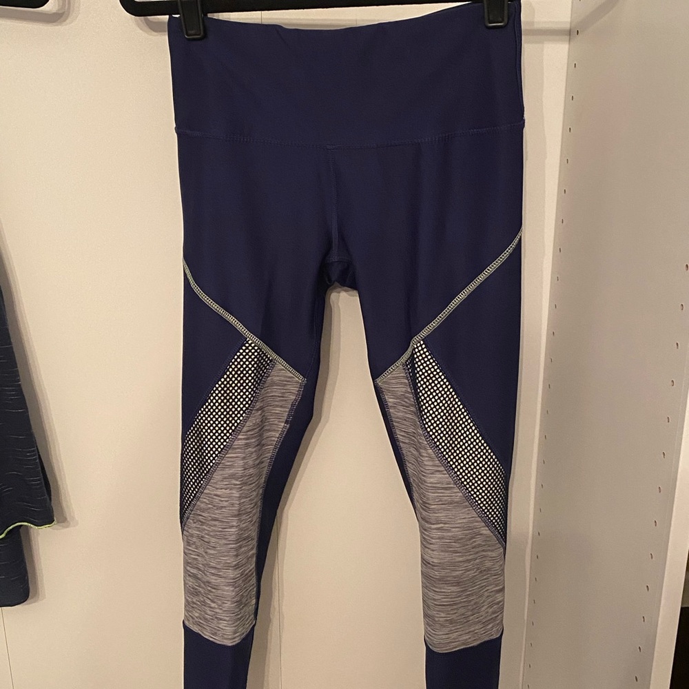 Workout wear - Picture 5 of 6